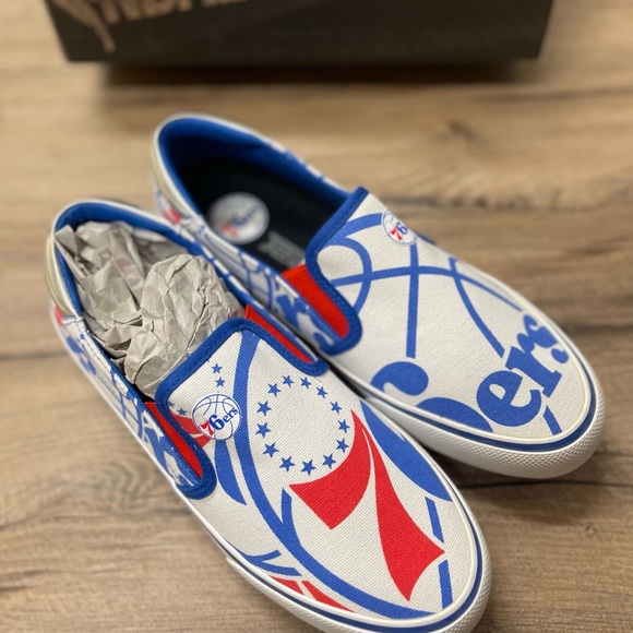 Philadelphia 76ers Slip-On Canvas Shoes - White - Size 9 - Picture 2 of 6